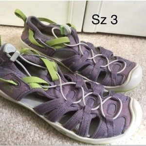 keen size 3 moxie sandal purple